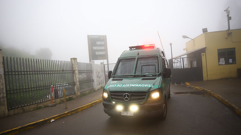 Funcionarios de Gendarmería fueron expulsados tras fuga de reos desde la cárcel de Valparaíso