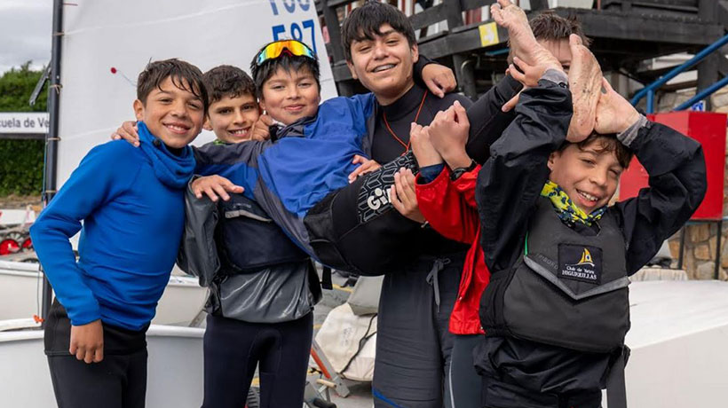 Joven de Concón se lució en GP4 de veleros Optimist: “Estamos felices y orgullosos”