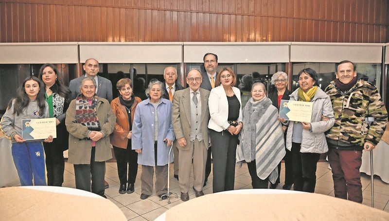 Instituto O’Higginiano filial Los Ríos conmemora natalicio del Padre de la Patria