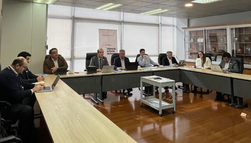 Puerto Valparaíso recibe sesión ampliada de la Corporación de Puertos del Conosur y destaca descentralización