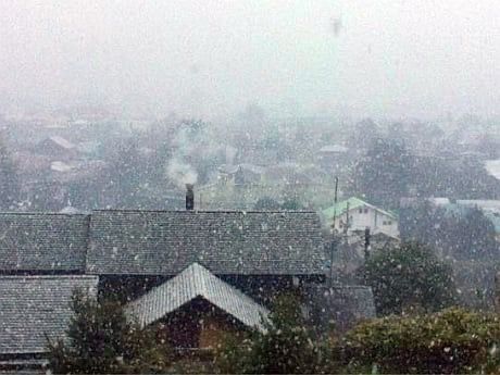 Pucón: Anuncian medidas de acción ante posible caída de nieve en Pucón
