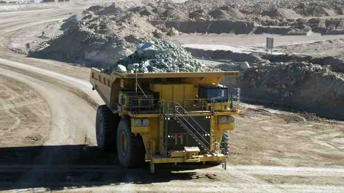 Arica: Analizan desafíos regionales ante posible llegada de la mediana minería