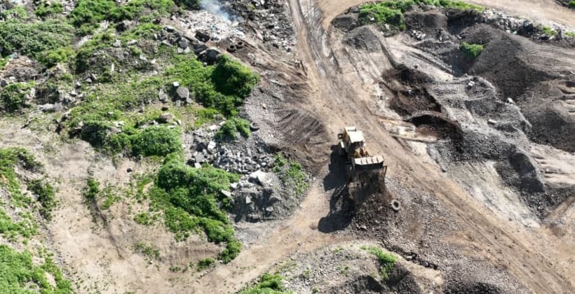 Quillota: municipio sorprende y paraliza faena ilegal de áridos en el río Aconcagua tras denuncia ciudadana