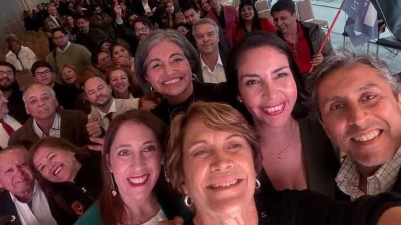 Candidata presidencial Evelyn Matthei sostuvo encuentro con líderes y vecinos en gira por Antofagasta