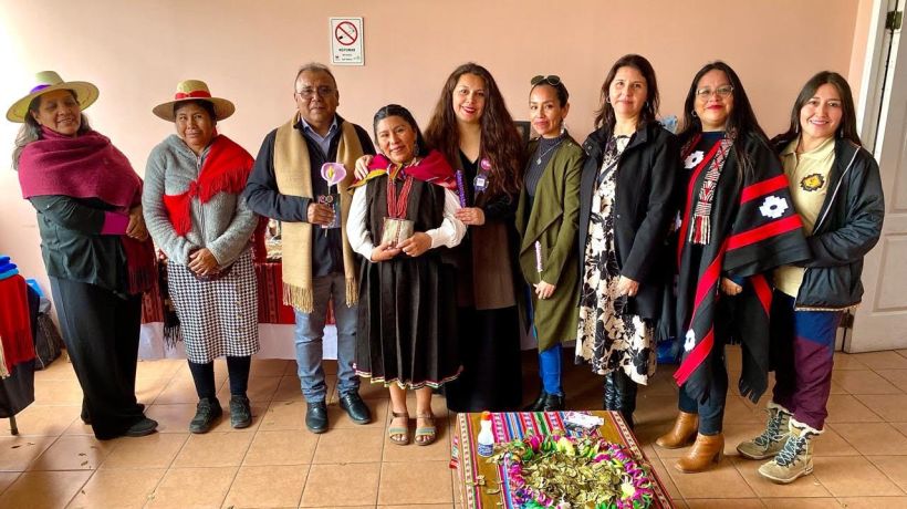 Mujeres de Tarapacá participarán en la Expo Feria de Emprendedoras Indígenas Mujeres de Tarapacá participarán en la Expo Feria de Emprendedoras Indígenas