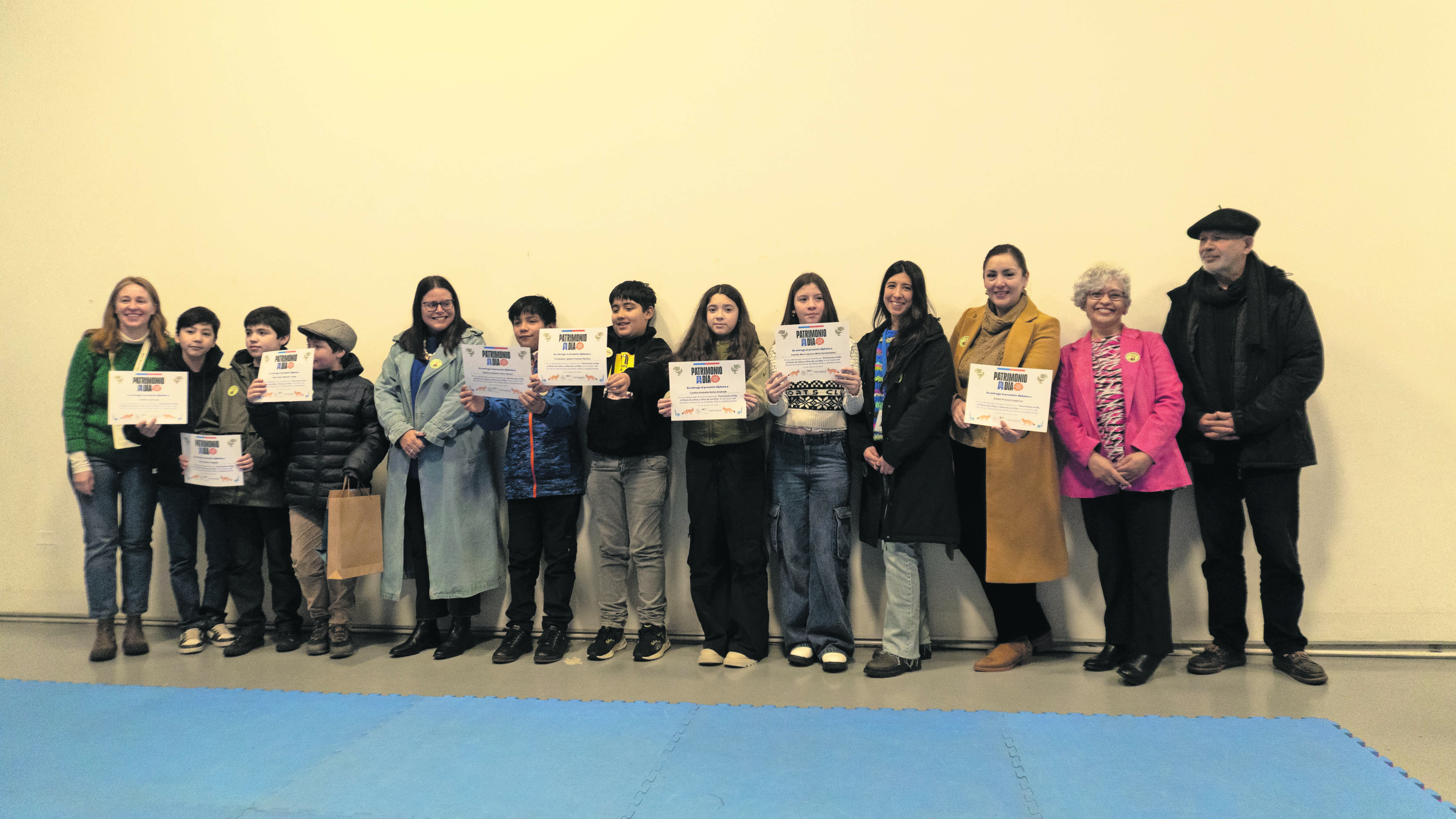 Valdivia: En Día de los Patrimonios premiaron a niños y jóvenes cronistas de Los Ríos Valdivia: En Día de los Patrimonios premiaron a niños y jóvenes cronistas de Los Ríos