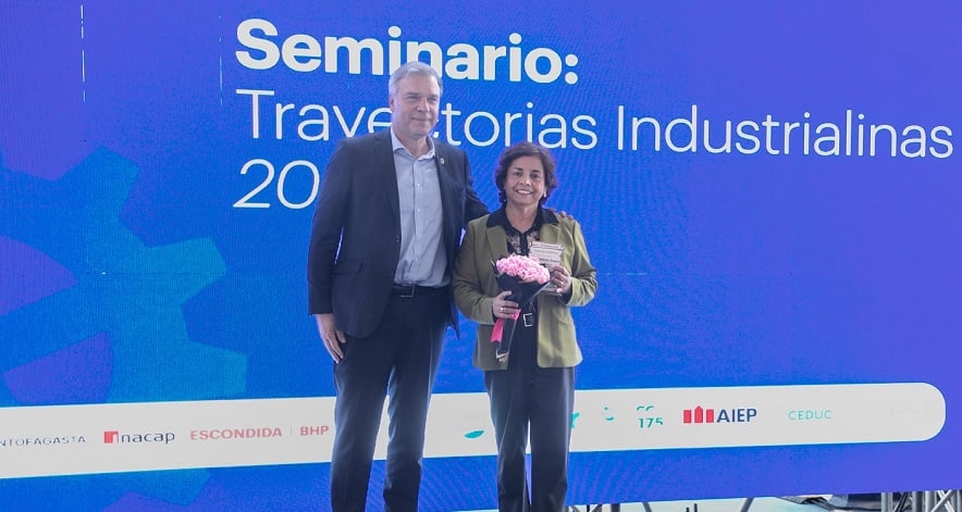 Ministra de Minería relató su paso por el Liceo Industrial 'Eulogio Gordo Moneo' de Antofagasta Ministra de Minería relató su paso por el Liceo Industrial 'Eulogio Gordo Moneo' de Antofagasta