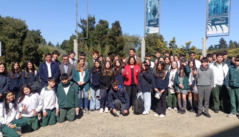 Alumnos participan en taller de reciclaje y consumo responsable
