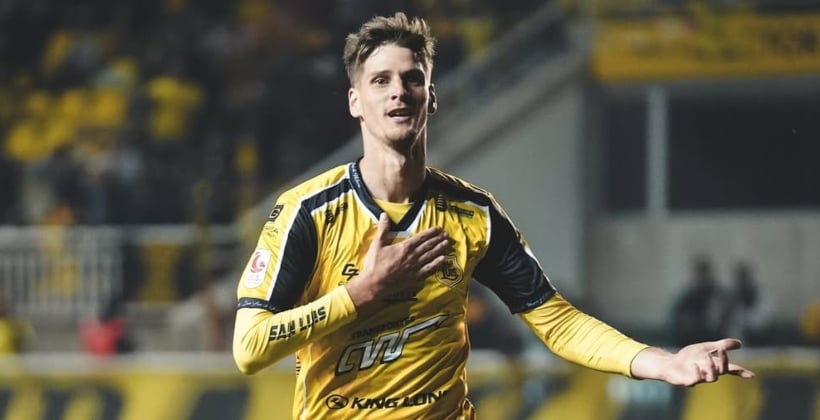 Un juvenil atrevido y un argentino goleador salvaron a San Luis que empató en casa con Temuco