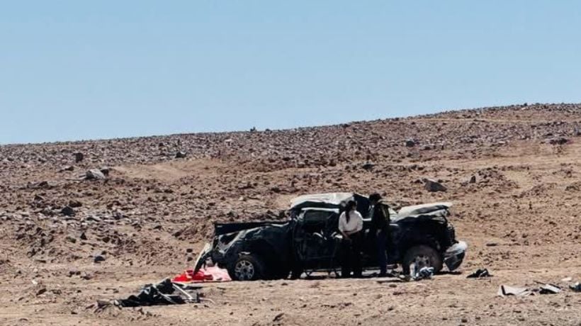 Una mujer murió y dos heridos graves dejó volcamiento en Ruta 5 Norte de Antofagasta Una mujer murió y dos heridos graves dejó volcamiento en Ruta 5 Norte de Antofagasta
