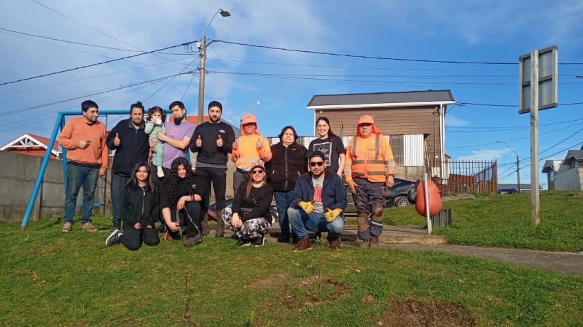 Vecinos de Mirador 3 y 4 realizan jornada comunitaria para recuperar y embellecer espacios de libre tránsito Vecinos de Mirador 3 y 4 realizan jornada comunitaria para recuperar y embellecer espacios de libre tránsito