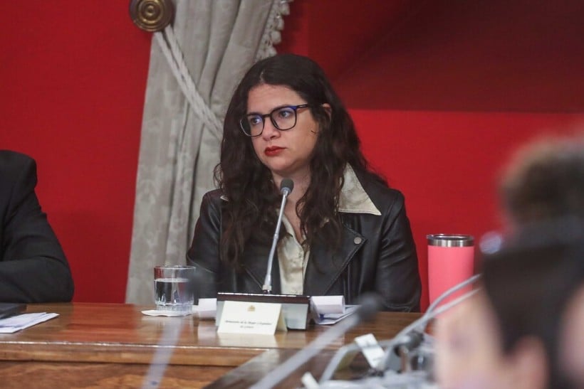 Antonia Orellana: “Yo creo que Lautaro Carmona debe guardarse algunas declaraciones” Antonia Orellana: “Yo creo que Lautaro Carmona debe guardarse algunas declaraciones”