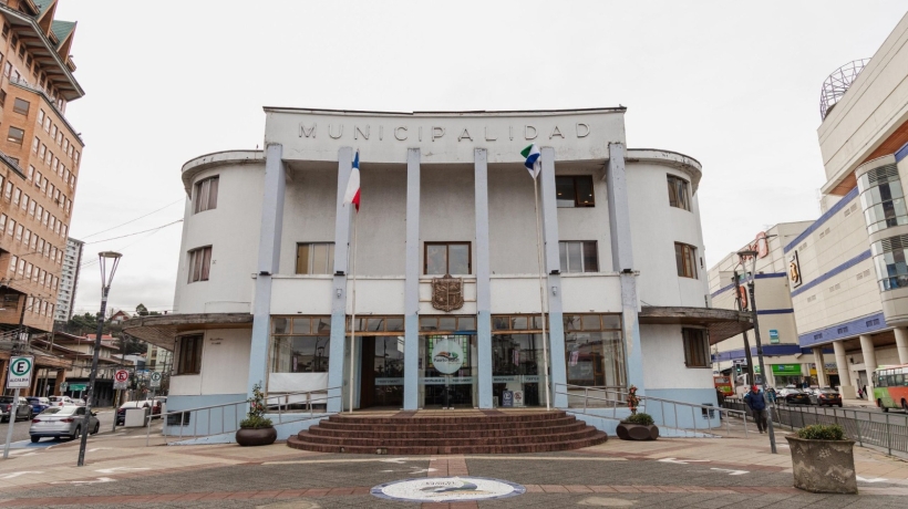 27 funcionarios del municipio de Puerto Montt visitaron casinos en el extranjero estando con licencia 27 funcionarios del municipio de Puerto Montt visitaron casinos en el extranjero estando con licencia