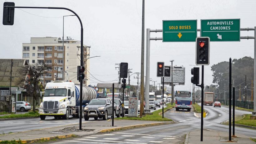 Aprueban recursos para estudio permitirá actualizar 44 cruces semaforizados en San Pedro de la Paz Aprueban recursos para estudio permitirá actualizar 44 cruces semaforizados en San Pedro de la Paz