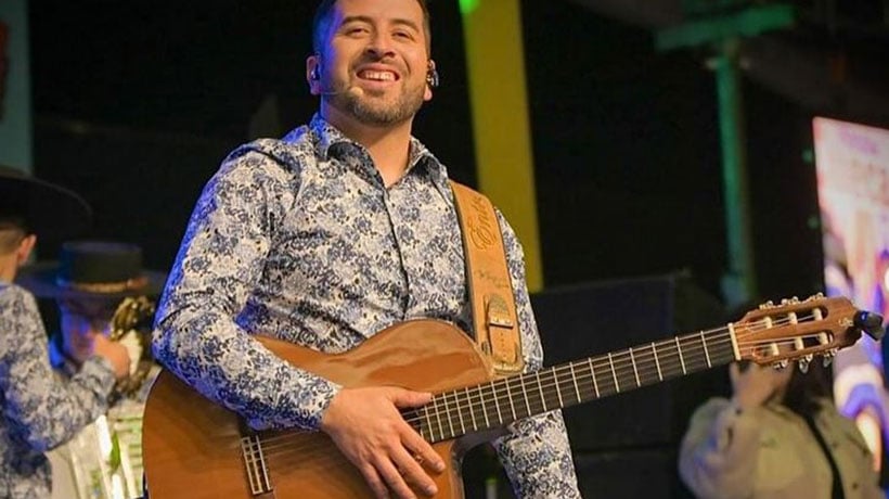 Entremares sufrió el robo de preciada guitarra: “Fue con la que toqué en el Festival del Huaso de Olmué” Entremares sufrió el robo de preciada guitarra: “Fue con la que toqué en el Festival del Huaso de Olmué”