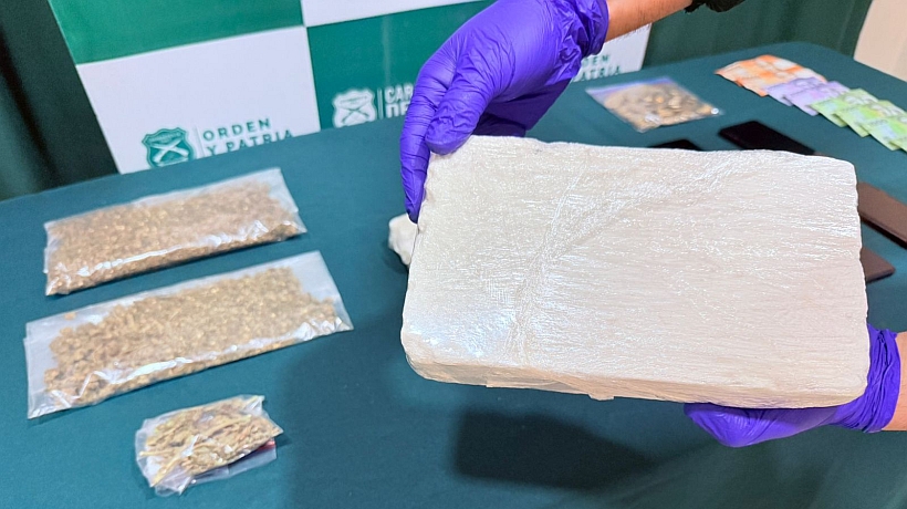 Incautaron 2 kilos de droga en Puerto Montt avaluada en 40 millones de pesos Incautaron 2 kilos de droga en Puerto Montt avaluada en 40 millones de pesos