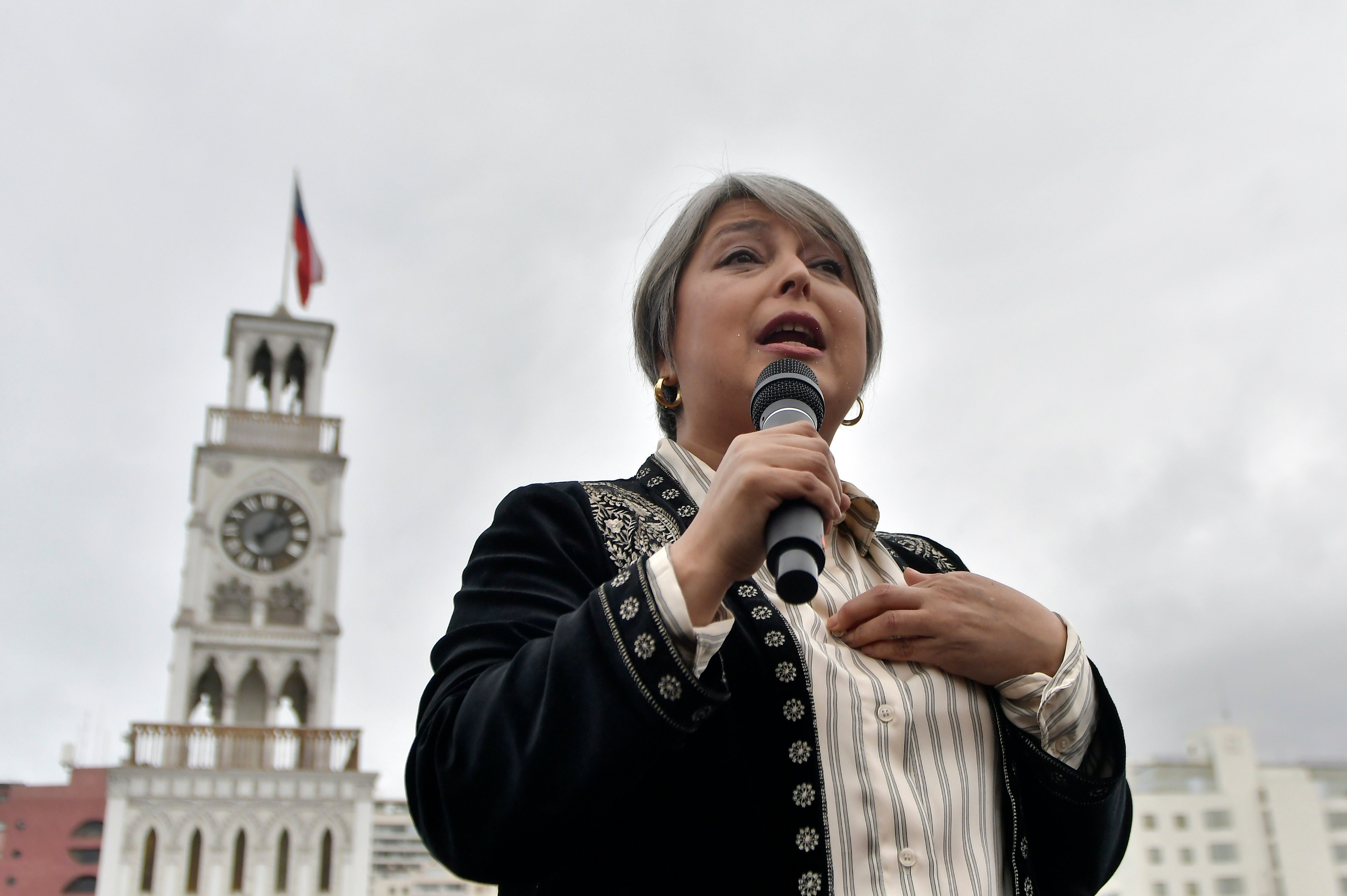 Jara sobre Venezuela: "Si soy Presidenta de Chile, voy a pujar porque haya una transición a la democracia" Jara sobre Venezuela: "Si soy Presidenta de Chile, voy a pujar porque haya una transición a la democracia"