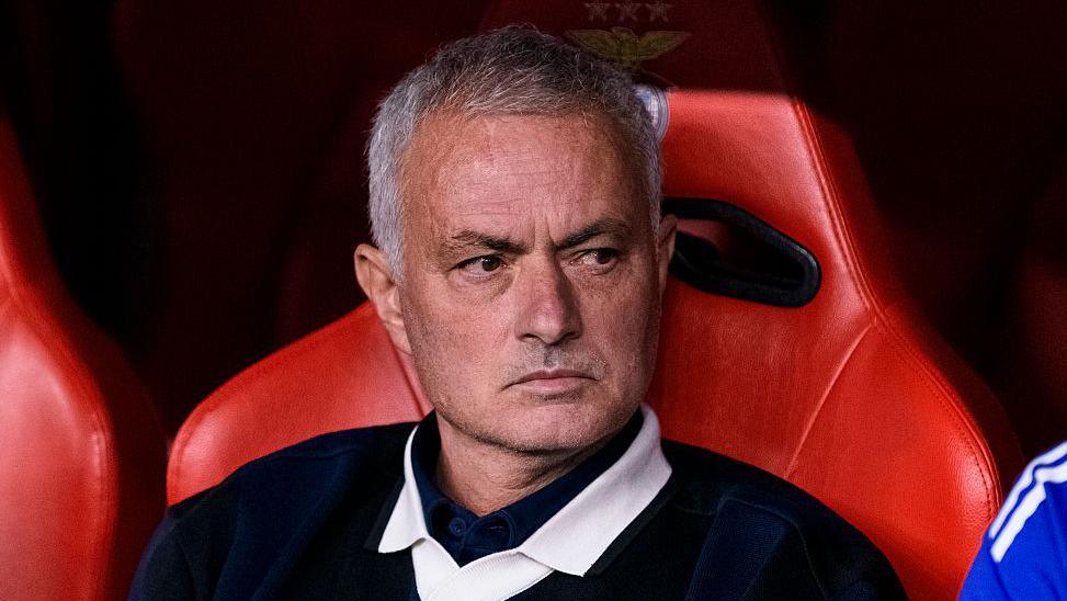 Por no clasificar a Champions: José Mourinho fue despedido del Fenerbache en el arranque de la temporada Por no clasificar a Champions: José Mourinho fue despedido del Fenerbache en el arranque de la temporada
