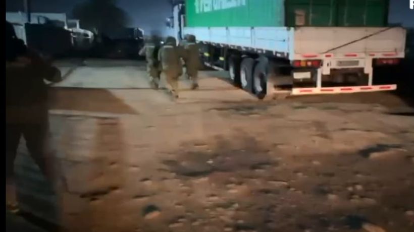 [VIDEO] Desarticulan organización criminal con $1.500 millones en cigarrillos de contrabando en Tarapacá: ocho detenidos