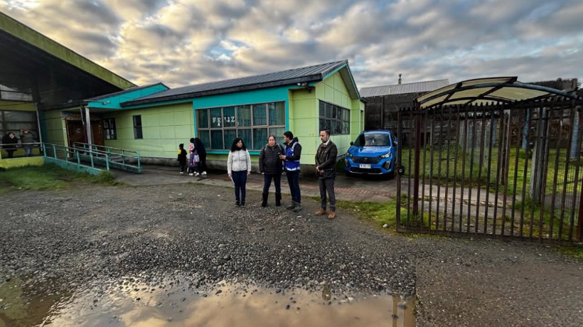 Visita de autoridades en la Escuela Kimun Lawal busca avanzar en mantenciones y limpieza Visita de autoridades en la Escuela Kimun Lawal busca avanzar en mantenciones y limpieza