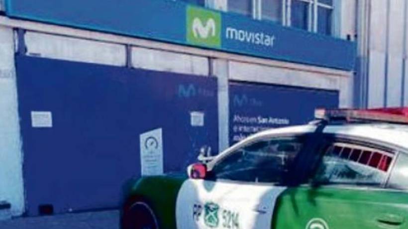 Adolescentes asaltaron sucursal de Movistar en San Antonio: robaron celulares avaluados en $5 millones Adolescentes asaltaron sucursal de Movistar en San Antonio: robaron celulares avaluados en $5 millones
