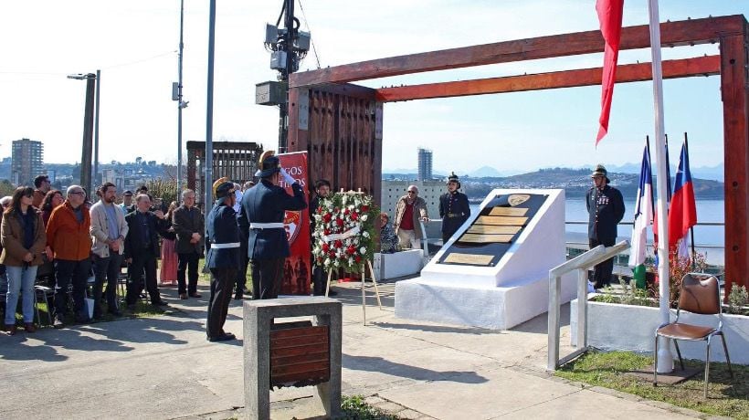 Sexta Compañía de Bomberos de Puerto Montt inauguró memorial en honor a sus mártires Sexta Compañía de Bomberos de Puerto Montt inauguró memorial en honor a sus mártires