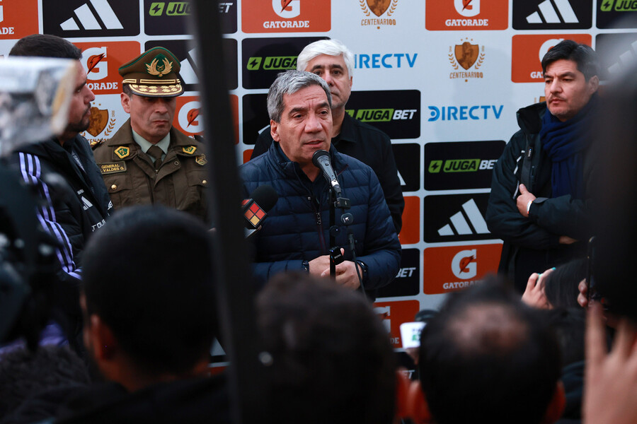Delegado presidencial aseguró que muerte de hincha en el Monumental se produjo tras “una conducta que estimamos temeraria” Delegado presidencial aseguró que muerte de hincha en el Monumental se produjo tras “una conducta que estimamos temeraria”