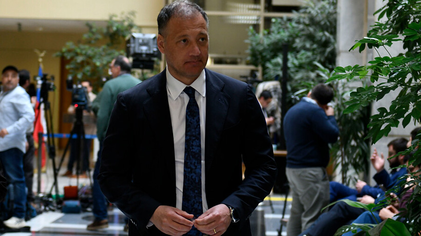 Presidente de la Cámara tras rechazo a multas por no votar: "Este gobierno está solo en lo que es el Parlamento" Presidente de la Cámara tras rechazo a multas por no votar: "Este gobierno está solo en lo que es el Parlamento"