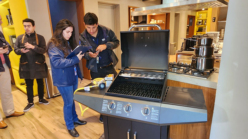 Fiscalizan venta de parrillas a gas y eléctricas en la Región de Valparaíso ad portas de Fiestas Patrias Fiscalizan venta de parrillas a gas y eléctricas en la Región de Valparaíso ad portas de Fiestas Patrias