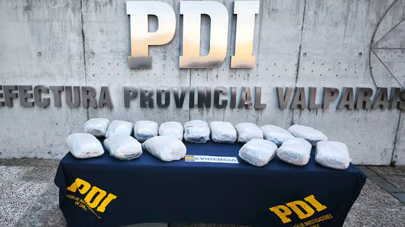 Incautan 16 kilos de marihuana en la ruta 5 Norte: iban a ser vendidos el dieciocho en Viña y Valparaíso Incautan 16 kilos de marihuana en la ruta 5 Norte: iban a ser vendidos el dieciocho en Viña y Valparaíso