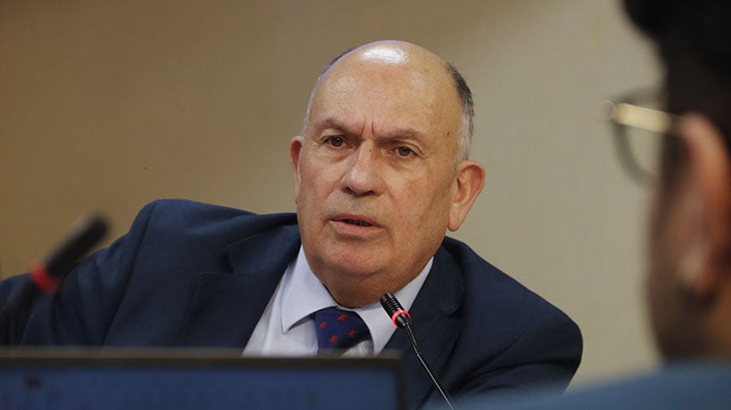 Corte acepta solicitud de desafuero contra el diputado Bobadilla (UDI) y ordena formalización por injurias Corte acepta solicitud de desafuero contra el diputado Bobadilla (UDI) y ordena formalización por injurias