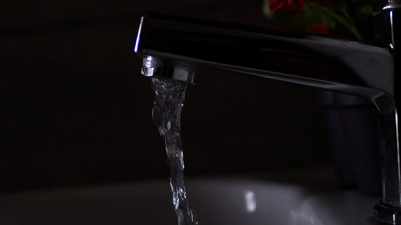 Megacorte de agua se inicia hoy en la Región Metropolitana y afectará a seis comunas Megacorte de agua se inicia hoy en la Región Metropolitana y afectará a seis comunas
