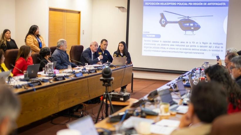 PDI refuerza su capacidad aérea en Antofagasta con helicóptero de US$14,9 millones PDI refuerza su capacidad aérea en Antofagasta con helicóptero de US$14,9 millones