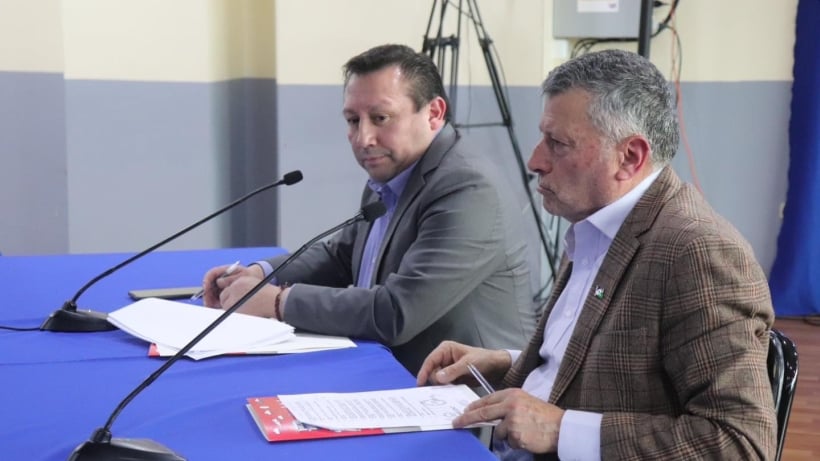 Programa piloto busca reforzar inglés, comprensión lectora y acceso a pizarrones digitales en Puerto Montt Programa piloto busca reforzar inglés, comprensión lectora y acceso a pizarrones digitales en Puerto Montt