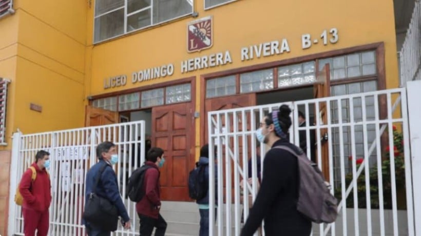 CMDS denuncia a Fiscalía presunta situación de connotación sexual en el Liceo B-13 de Antofagasta CMDS denuncia a Fiscalía presunta situación de connotación sexual en el Liceo B-13 de Antofagasta
