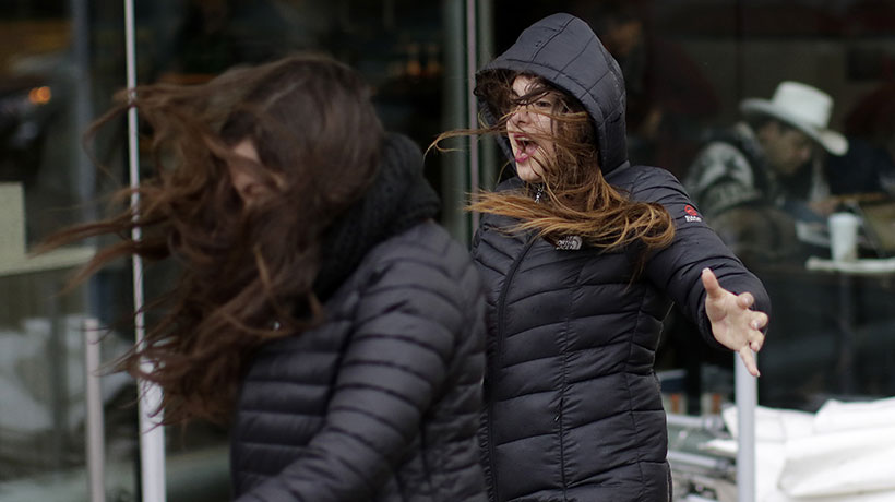 Meteorología emite aviso por vientos de hasta 60 km/h en la Región de Valparaíso