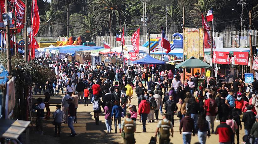 Alcaldes piden más Carabineros por masiva llegada de visitantes en Fiestas Patrias Alcaldes piden más Carabineros por masiva llegada de visitantes en Fiestas Patrias