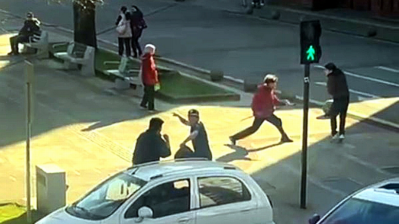 Presos quedaron dos involucrados en violenta riña en la plaza de armas de Puerto Montt