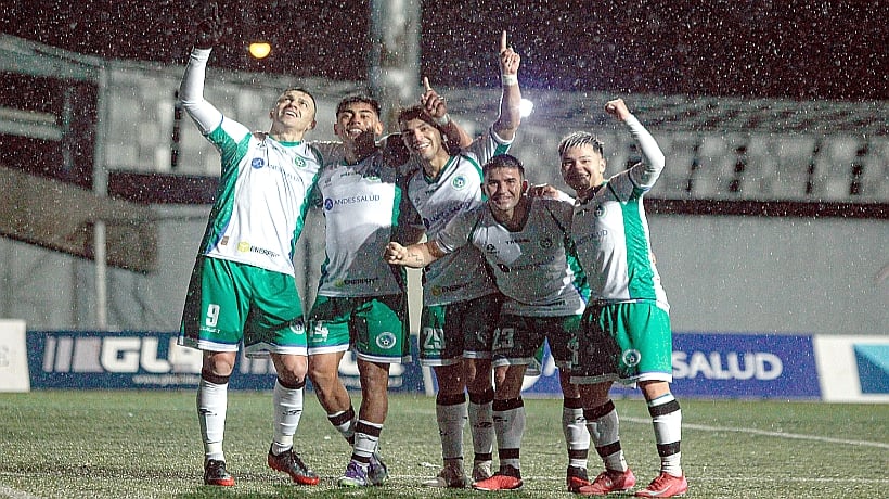 Deportes Puerto Montt podría sacarle seis puntos a sus escoltas frente a General Velásquez Deportes Puerto Montt podría sacarle seis puntos a sus escoltas frente a General Velásquez
