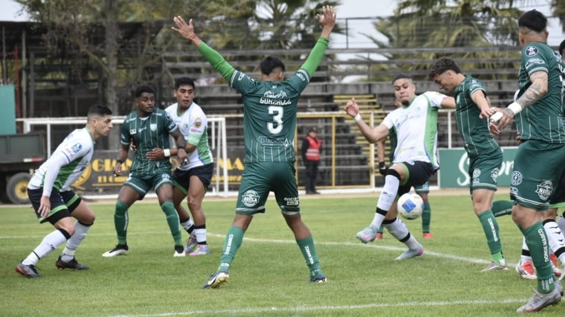 Puerto Montt empató sin goles con General Velásquez y rescató un punto Puerto Montt empató sin goles con General Velásquez y rescató un punto