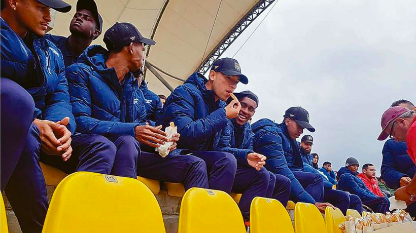 Panameños gritaron todos los goles de San Luis contra Wanderers y quedaron &quot;locos&quot; con los churros