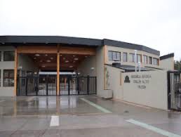 Apoderados se toman escuela Collín Alto de Vilcún: acusan abandono del municipio Apoderados se toman escuela Collín Alto de Vilcún: acusan abandono del municipio