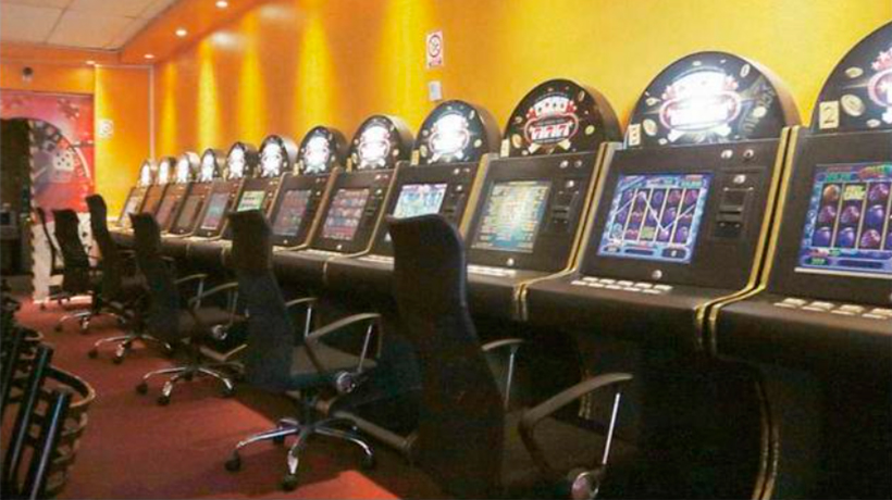 Reabren debate sobre casinos ilegales: habría más de 100 en Valparaíso Reabren debate sobre casinos ilegales: habría más de 100 en Valparaíso