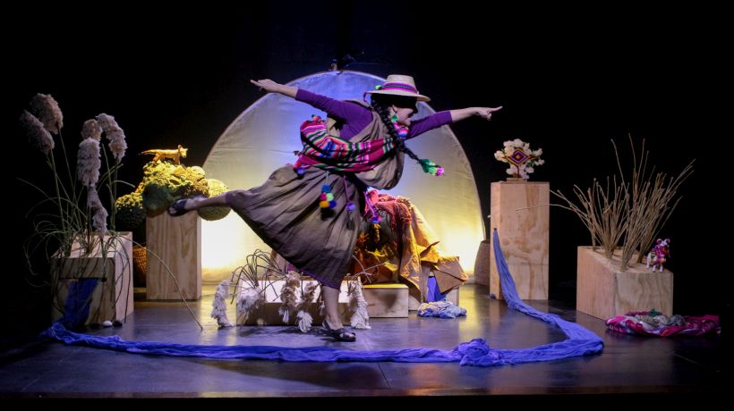 Obra tarapaqueña “Cosmoandina” continúa gira nacional y presentará funciones en Puerto Montt y Santiago