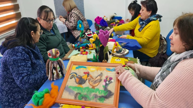 En Dalcahue se desarrollan los talleres artísticos "Creaciones del Fin del Mundo" En Dalcahue se desarrollan los talleres artísticos "Creaciones del Fin del Mundo"