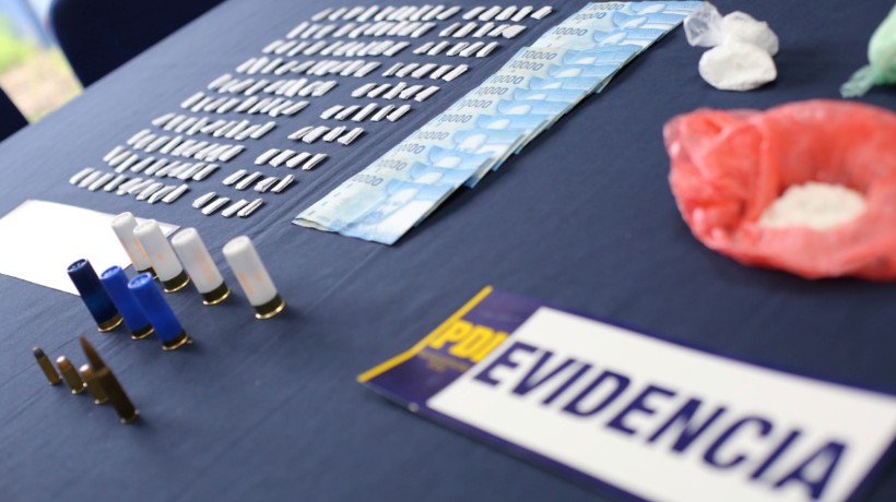 Operativo en Chillán finalizó con cinco personas detenidas y la incautación de distintas drogas