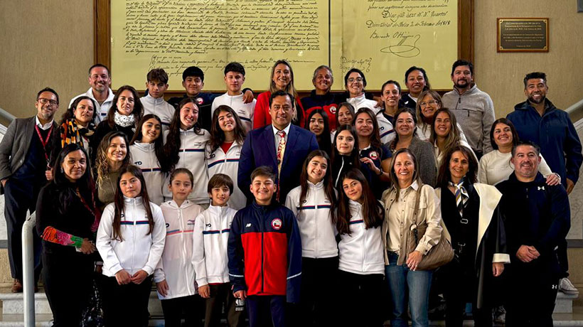 Selección Nacional de Tenis Playa recibió reconocimiento en el Congreso previo a los Panamericano