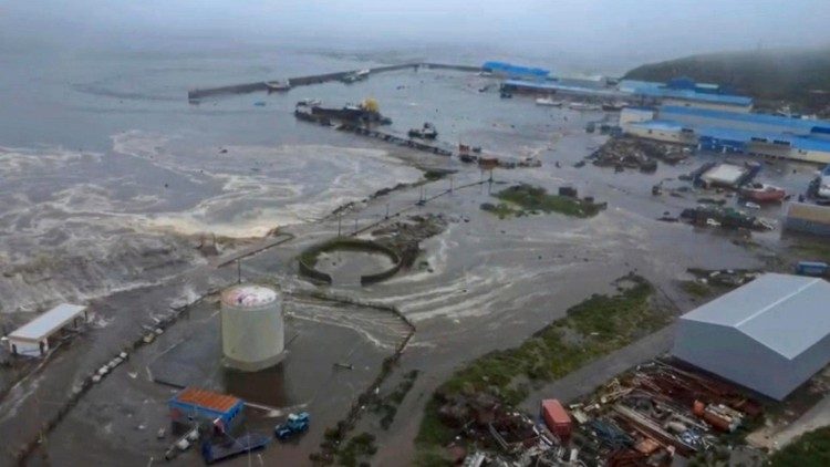 Sismo de magnitud 7,7 sacudió a la península rusa: Autoridades ya retiraron alerta de tsunami