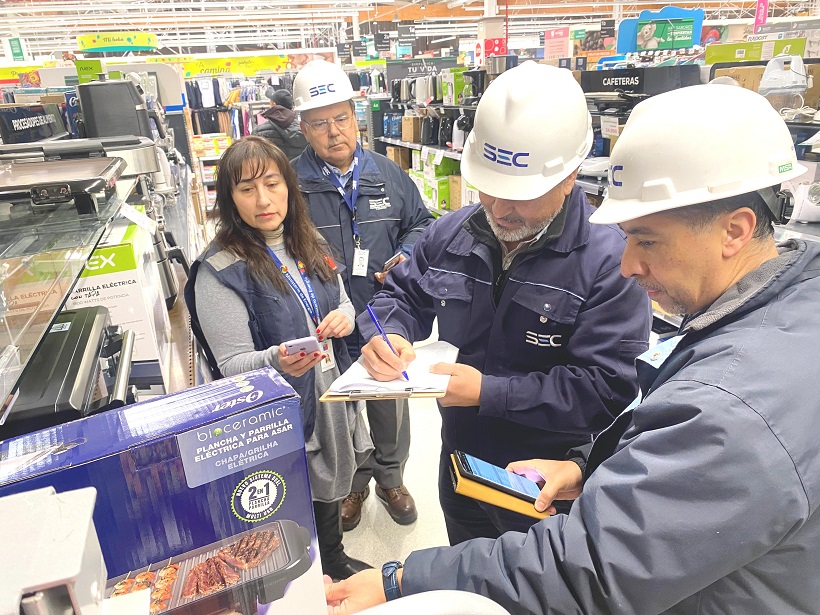 Los Ríos: Autoridades intensifican labor de fiscalización de parrillas a gas y eléctricas ante Fiestas Patrias