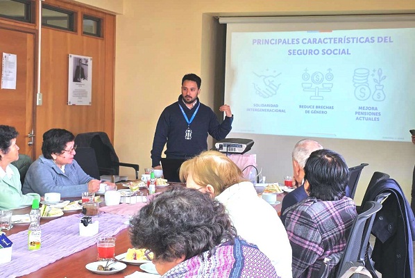Autoridades regionales destacaron alza de la Pensión Garantizada Universal